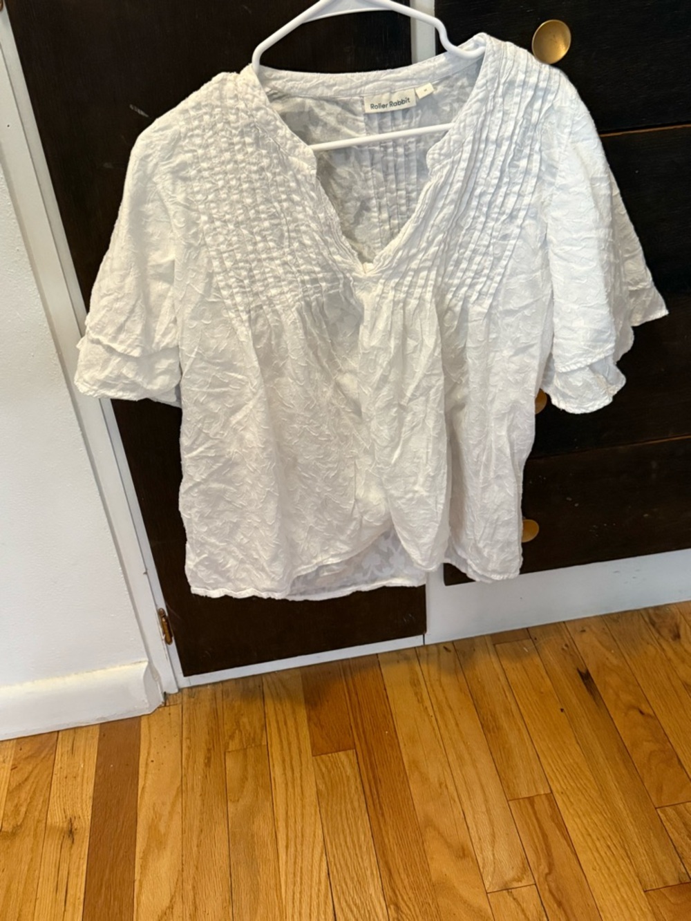 Roller Rabbit‎ White Pintuck V-Neck Flutter Sleeve Top